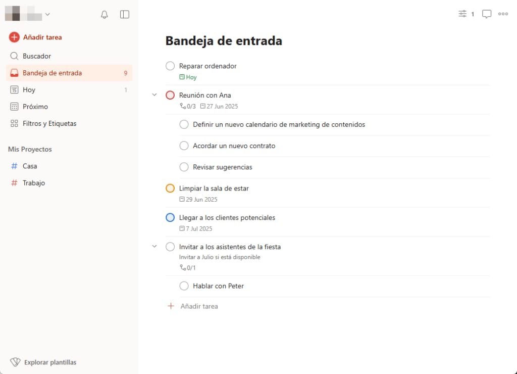 Capture d’écran de Todoist montrant une liste de tâches avec dates d’échéance, catégories et menu de navigation à gauche.