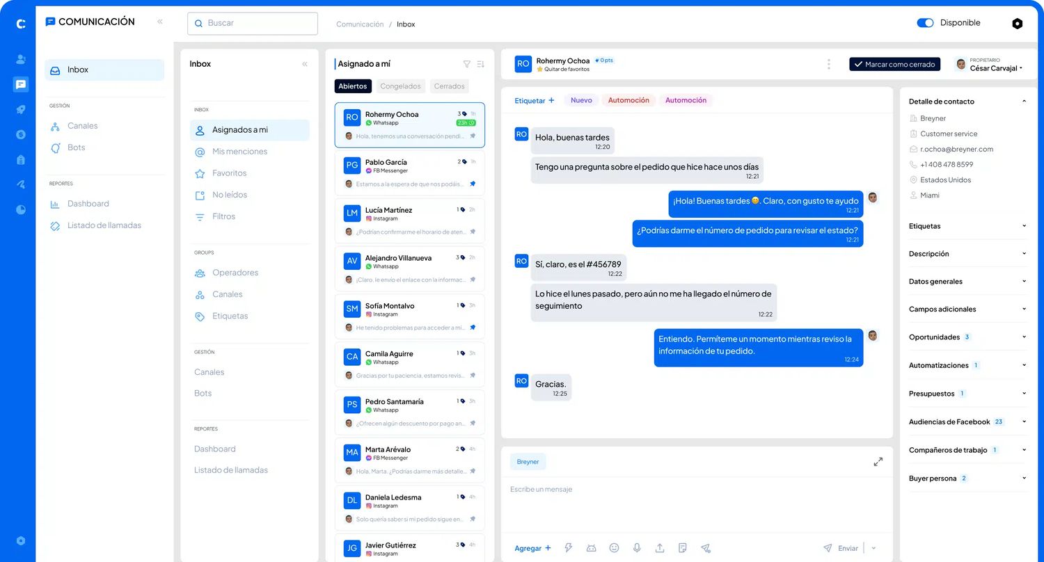 Interfaz de Clientify con el embudo de ventas y las herramientas de automatización de marketing